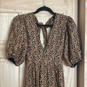 NWT Floral Puff Sleeve Midi Dress